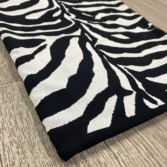 Herve Leger Knitted Zebra Print Pencil Skirt XS NWT - Picture 3 of 8